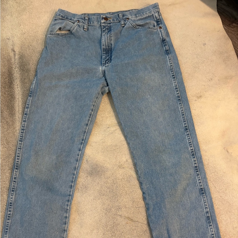 Wrangler cowboy cut light wash